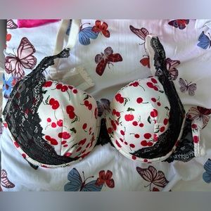 Cherry print Push-Up Bra
